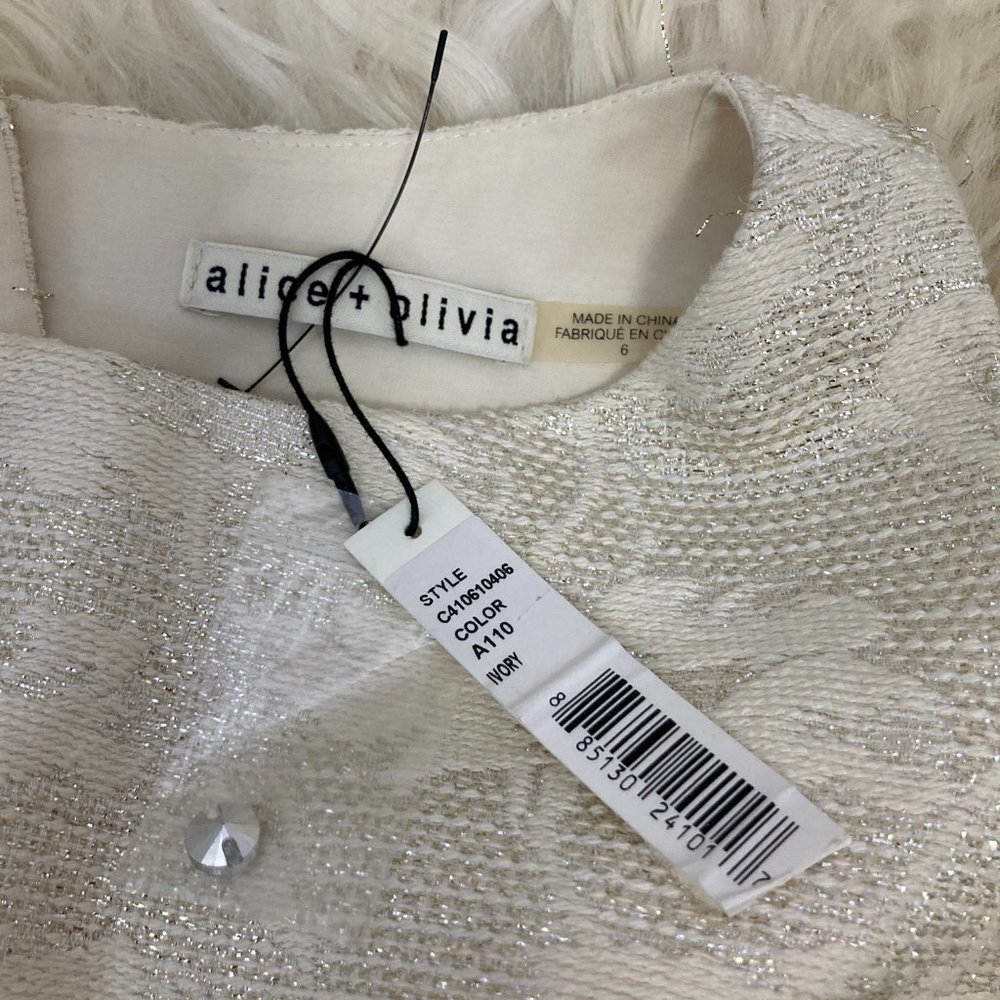 Alice + Olivia 'Lillyanne' Jacquard Fit & Flare Dress - Picture 6 of 12